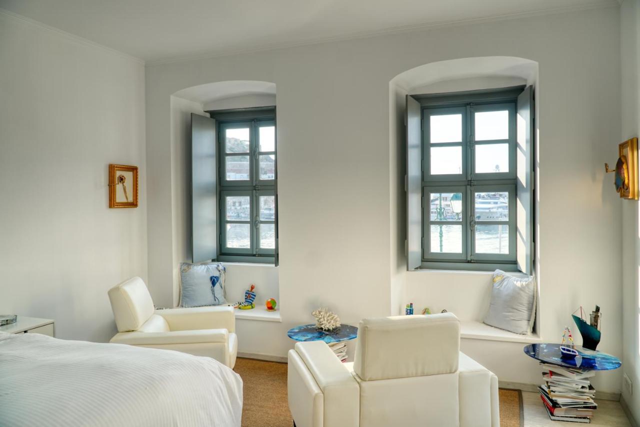 My Crown Suite, Hydra Port Ngoại thất bức ảnh